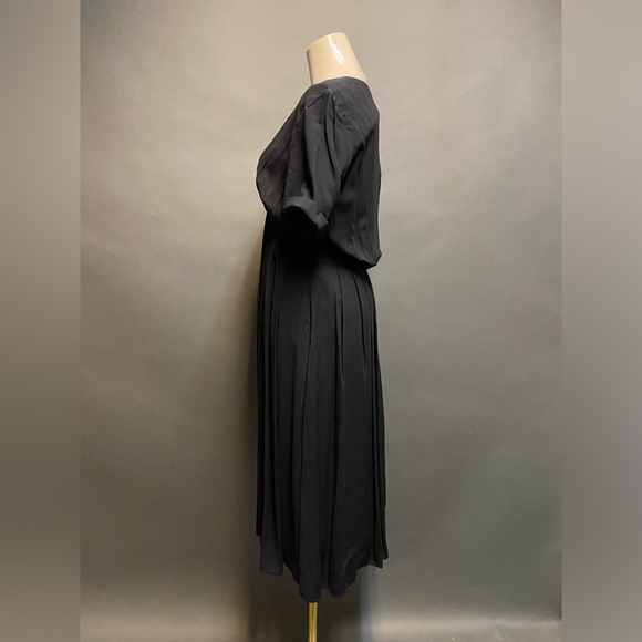 NWOT OBAKKI black short sleeved dress (never worn) - Picture 3 of 4